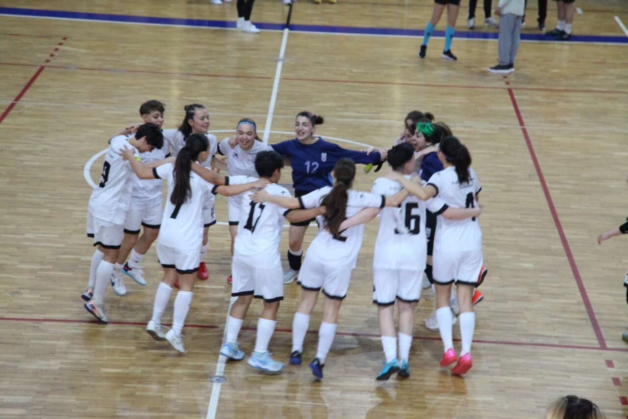 MSKÜ Kadın Futsal Takımı ÜNİLİG Şampiyonu Oldu 2